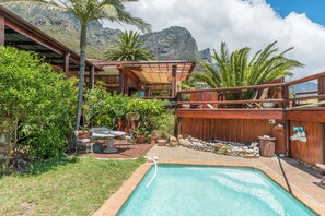 3 bedrooms, premium bedding, desk, iron/ironing board - Oudekraal (Cape Town)