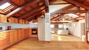Apartment, 1 Bedroom | Private kitchen