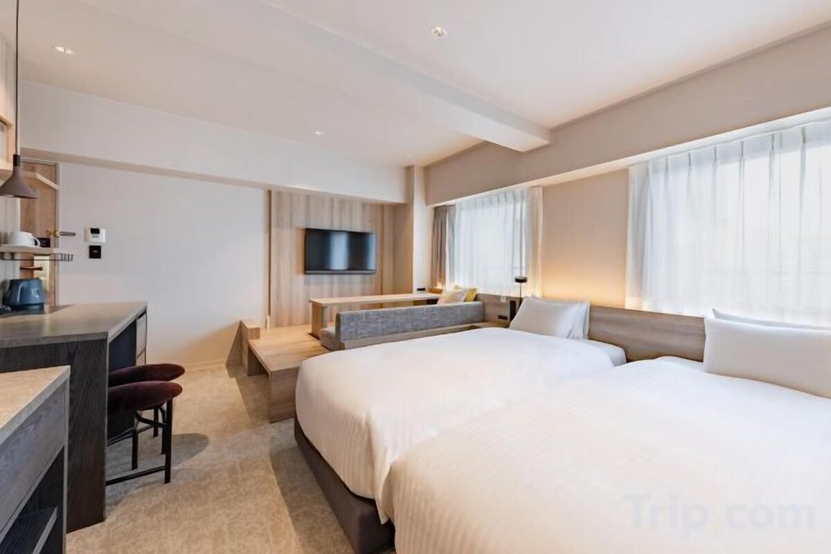 In-room safe, blackout drapes, WiFi (free), bed sheets