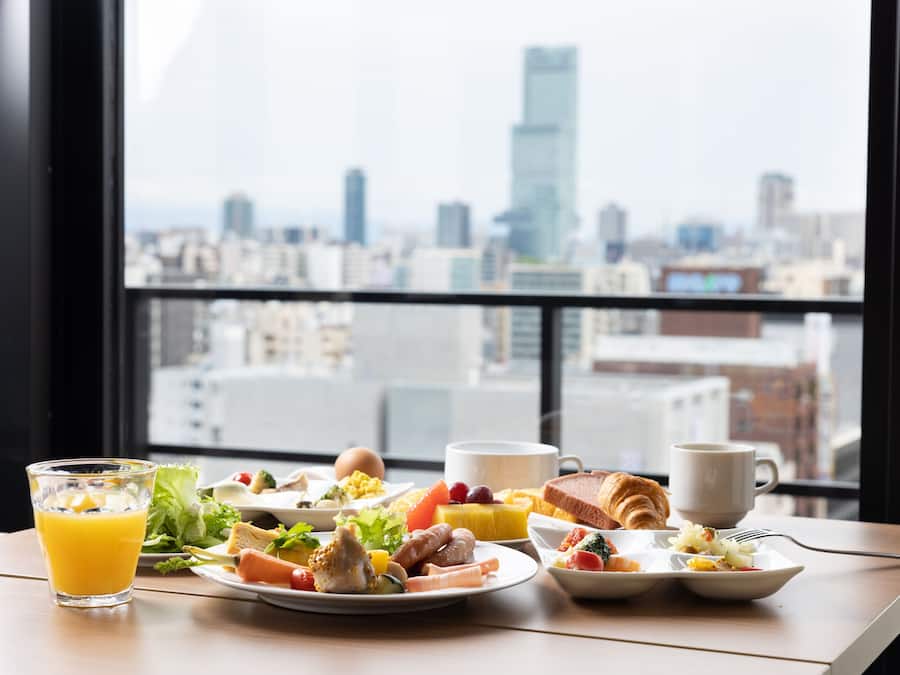 Daily buffet breakfast (JPY 1980 per person)