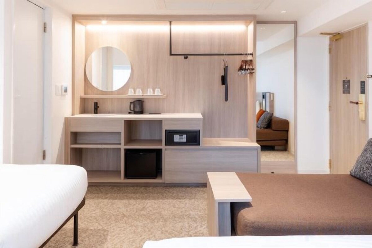 In-room safe, blackout drapes, WiFi (free), bed sheets