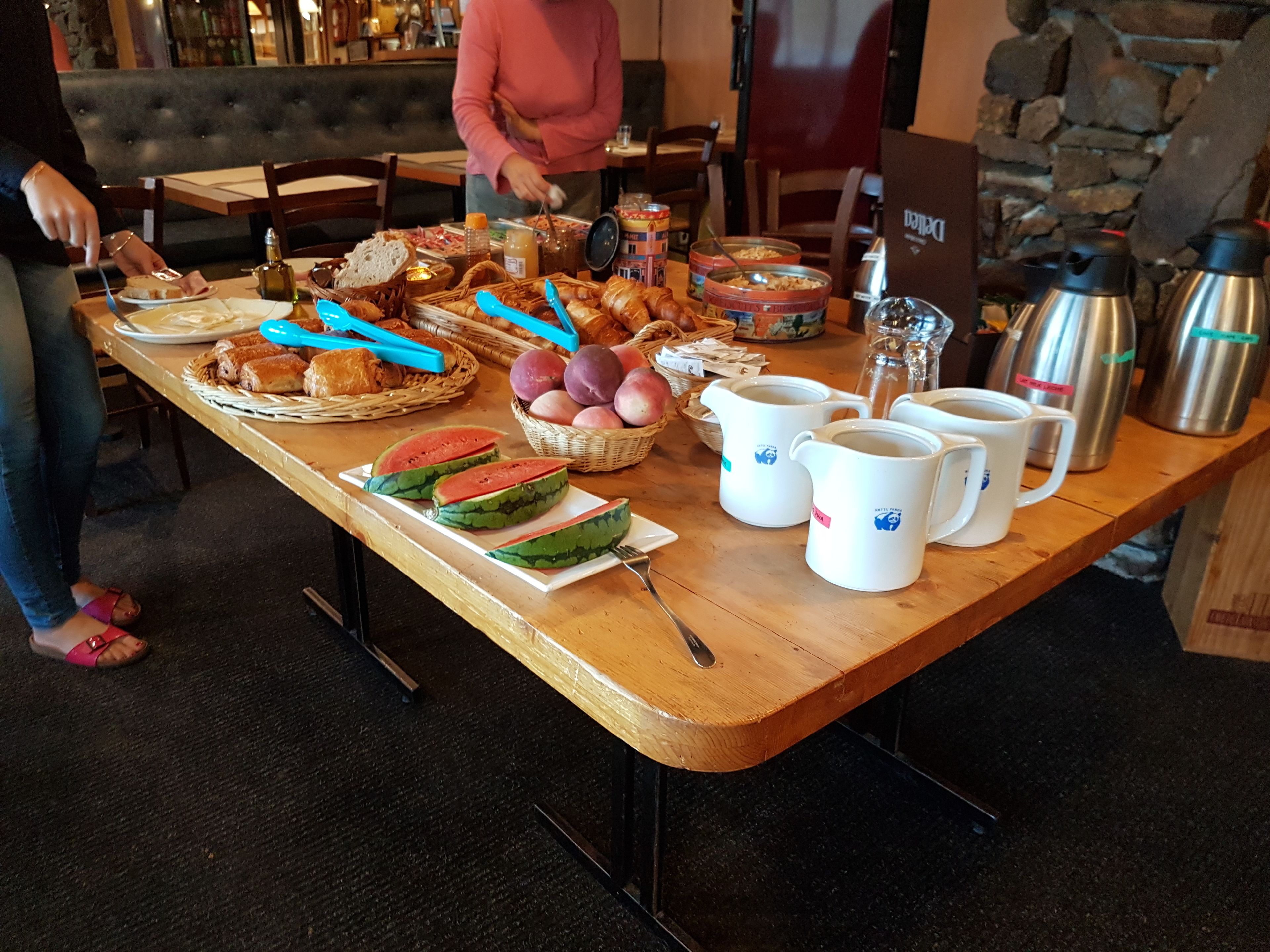 Free daily continental breakfast 