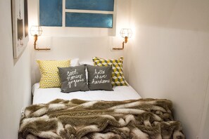 Comfort Apartment, 1 Bedroom, Courtyard View | 1 bedroom, premium bedding, in-room safe, desk - The Diplomate Suite 3 (Cape Town)