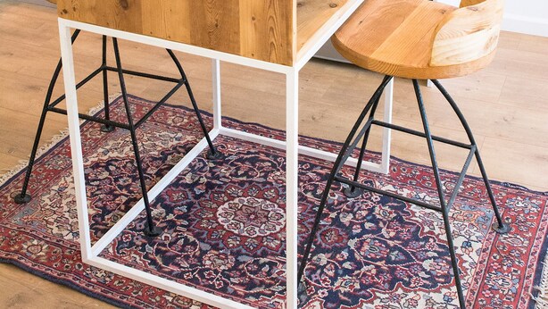 Comfort-Apartment, 1 Schlafzimmer, Blick auf den Innenhof | Essbereich im Zimmer