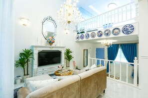 Luxury Townhome | Living area | Smart TV