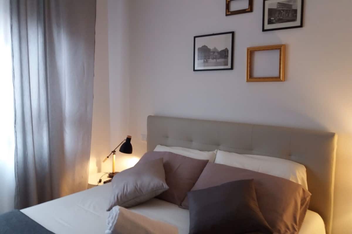 Chambre Double Deluxe, balcon | Coffres-forts dans les chambres, décoration personnalisée