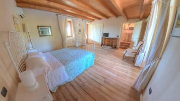 Premium Quadruple Room