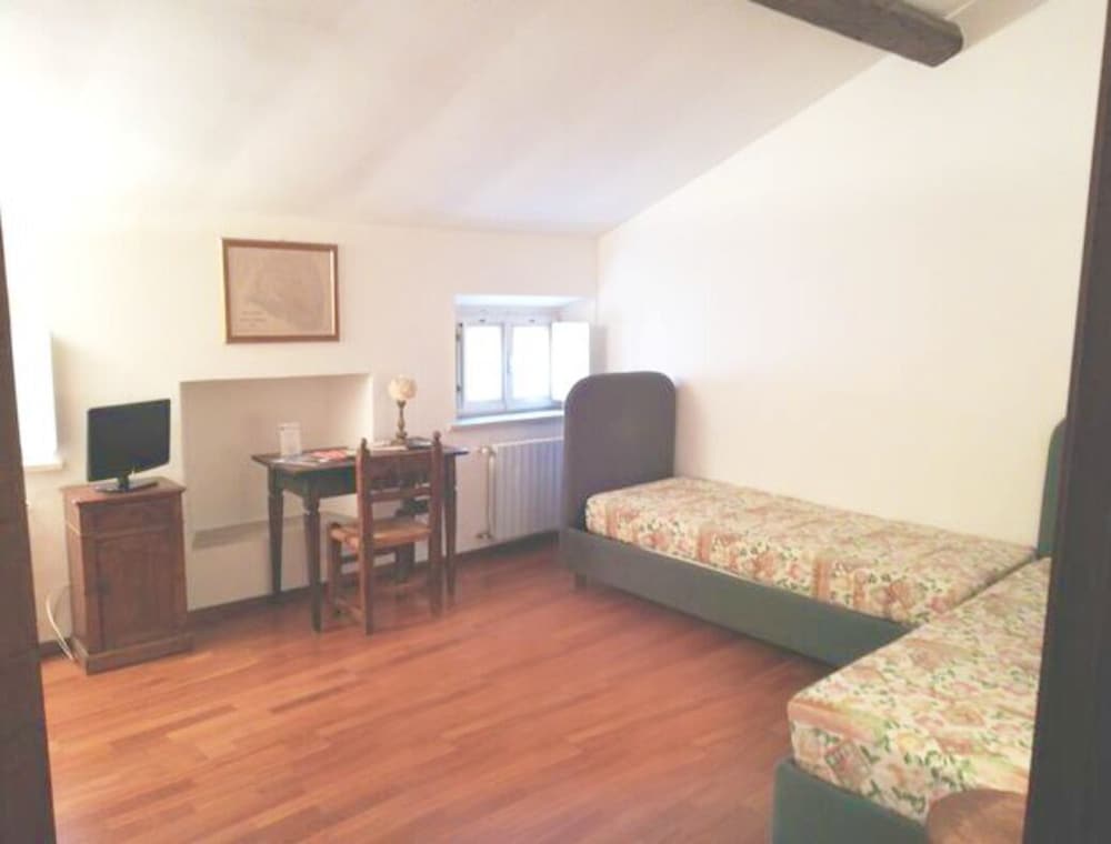 Locanda Borgonuovo - Ferrara Bed and Breakfast by null