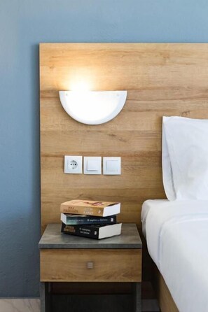 In-room safe, blackout curtains, soundproofing, iron/ironing board - Akoya Resort (Mylopotamos)