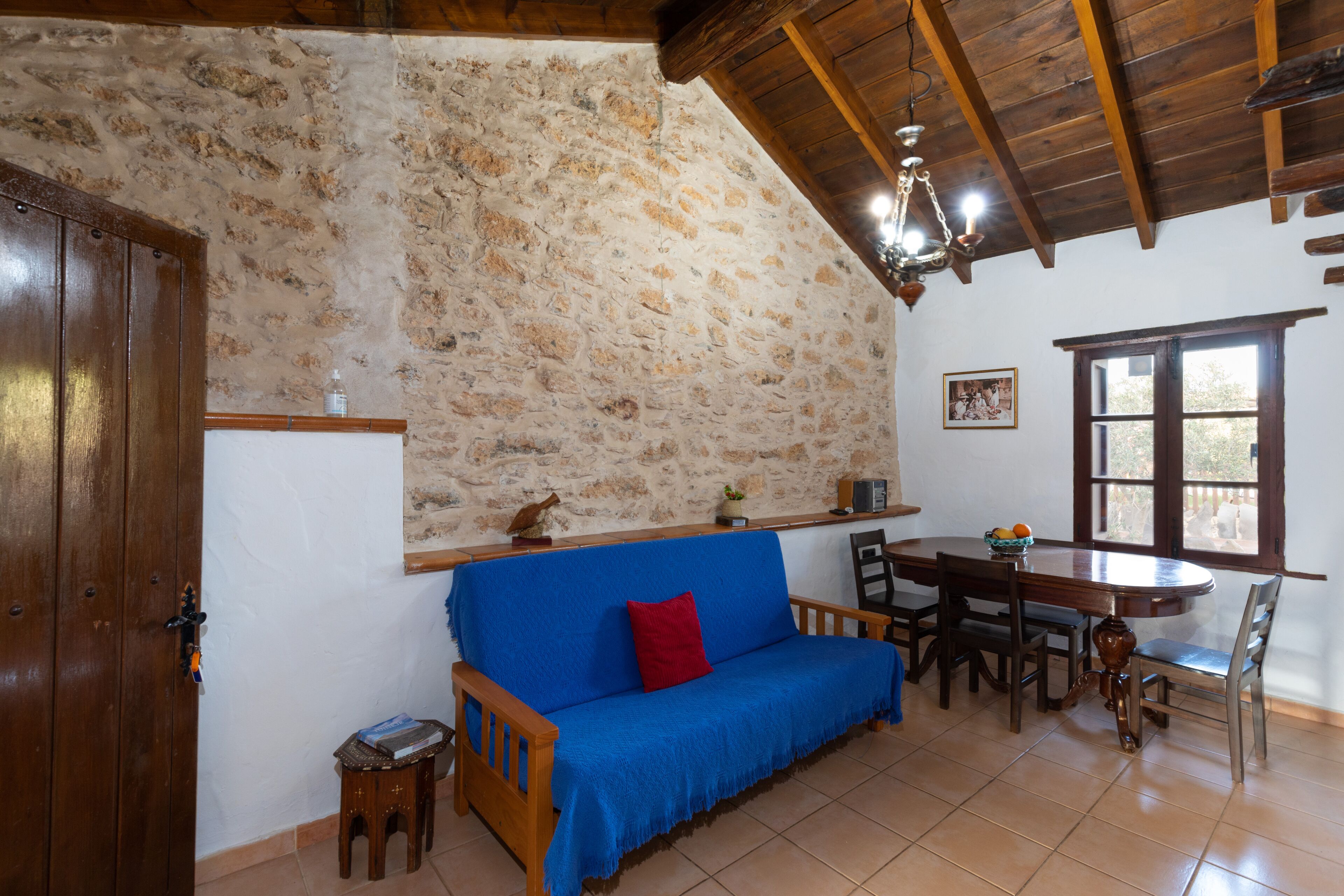 Basic Cottage (Yugo) | Living area