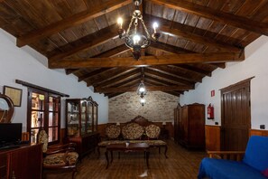 Basic Cottage (Injerto) | Living area