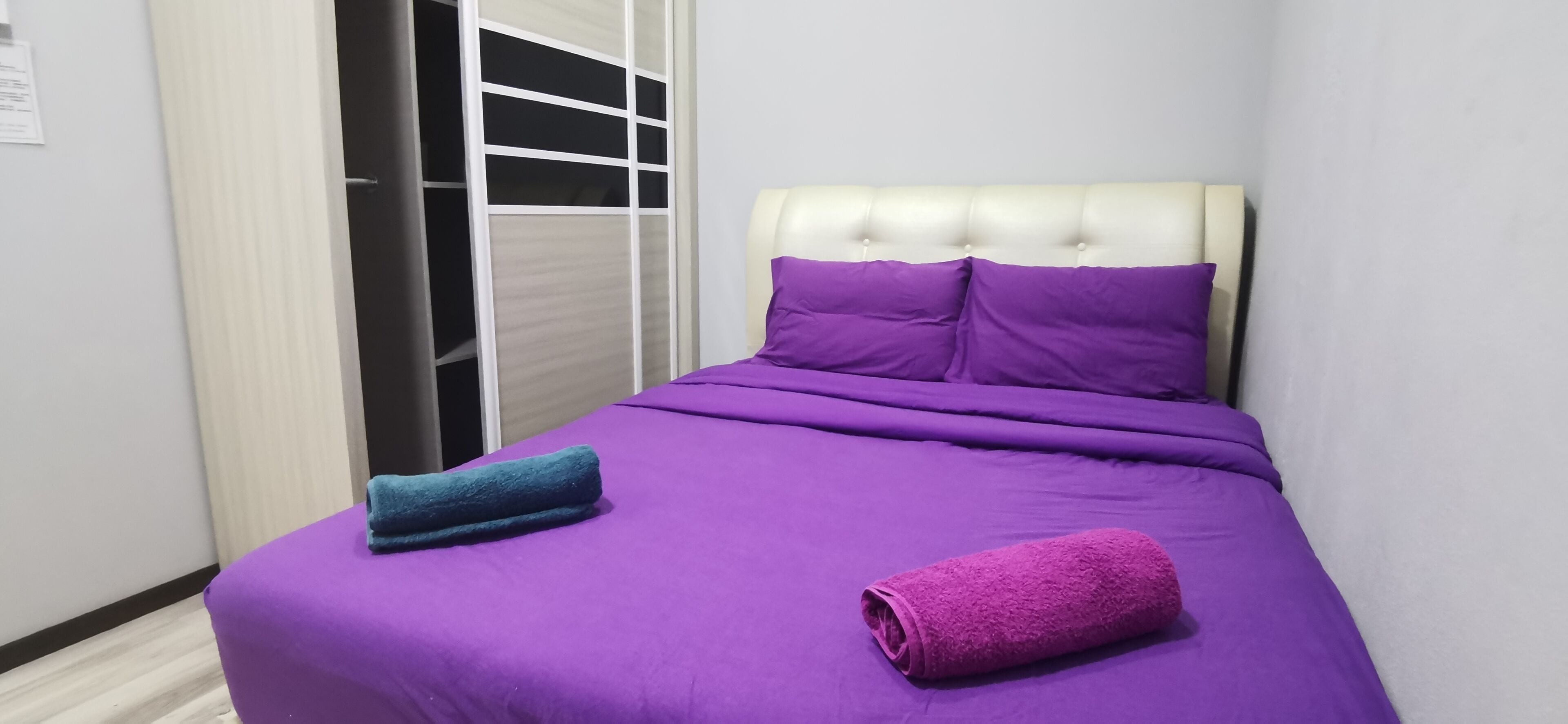 Literie de qualité supérieure, rideaux occultants, chambres insonorisées