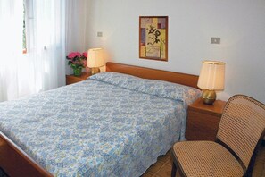 Comfort Apartment, 2 Bedrooms (donC) | In-room safe - Lignano with pool (Lignano Sabbiadoro)