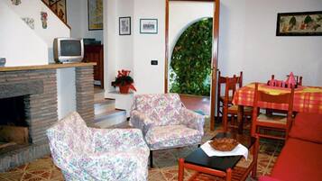 ์ปดํฌํธ ๋น๋ผ, ์นจ์ค 4๊ฐ (gabE) | ๊ฑฐ์ค ๊ณต๊ฐ | TV, ๋ฒฝ๋๋ก