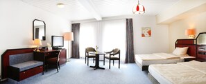 Habitación doble | Minibar, escritorio, wifi gratis y ropa de cama