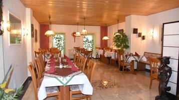 Daily buffet breakfast (EUR 8 per person)