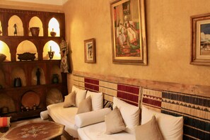 Café da manhã continental grátis todos os dias