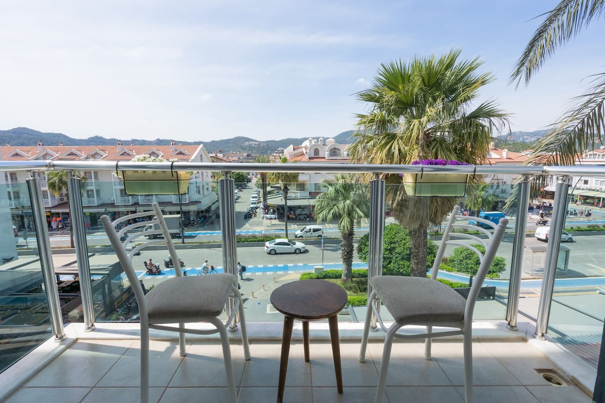 Minibar, Wi-Fi gratuit, draps fournis