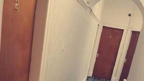 Hallway - Gothenburg Hotel (Dunfermline)