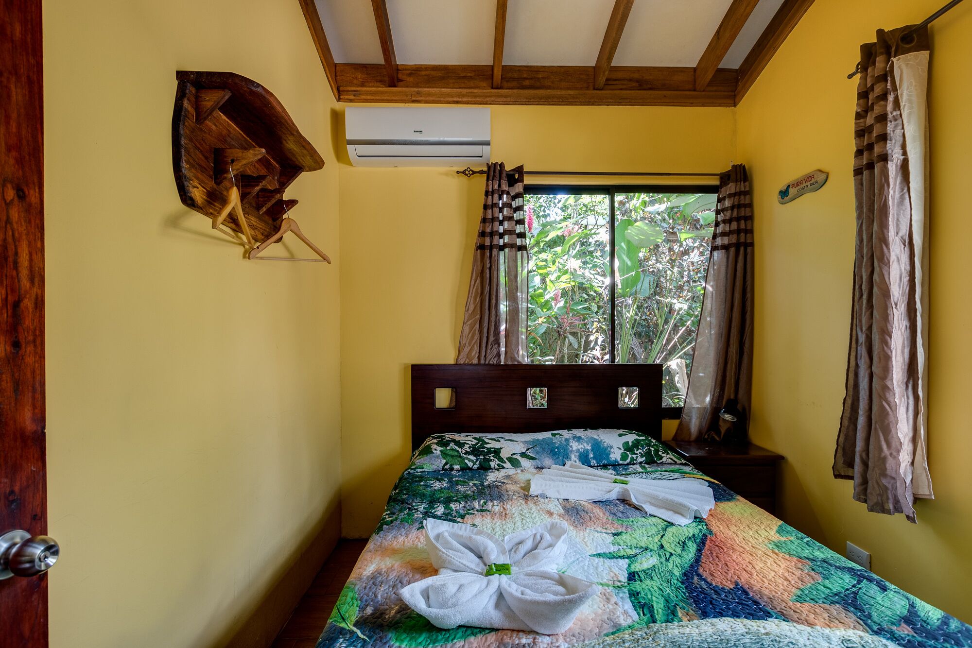 townhome, 2 bedrooms, garden view | egyptian cotton sheets, premium bedding, iron/ironing board, free wifi