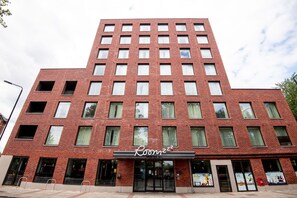 Front of property - Roomzzz London Stratford (London)