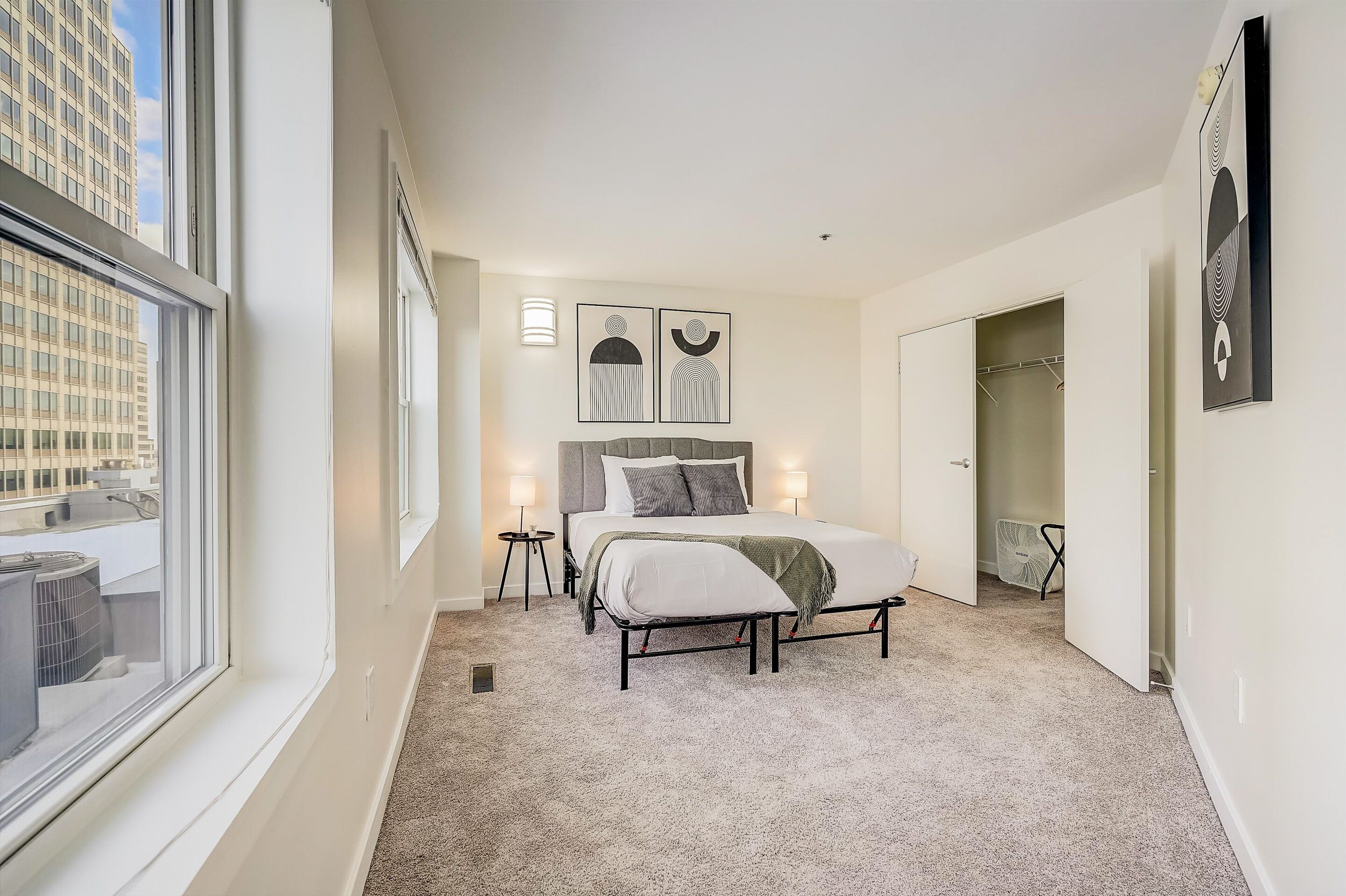 FRONTDESK Wholesale District Downtown Indy Apts