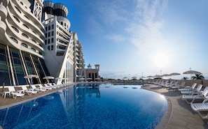 Indoor pool, seasonal outdoor pool, sun loungers - The Grand Gloria Hotel (Batumi)