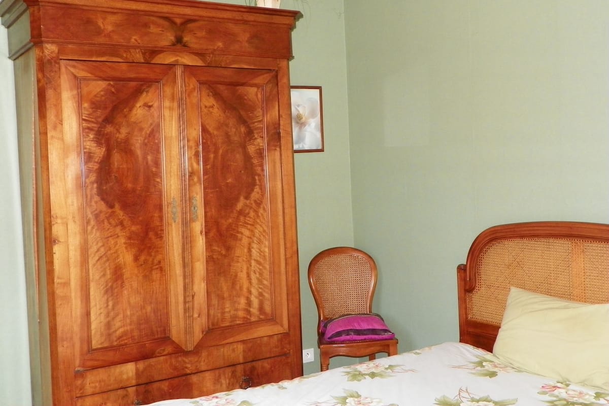 Standard Room, 1 Double Bed | 1 bedroom, premium bedding, individually decorated