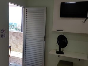 1 chambre, bureau, Wi-Fi gratuit, draps fournis