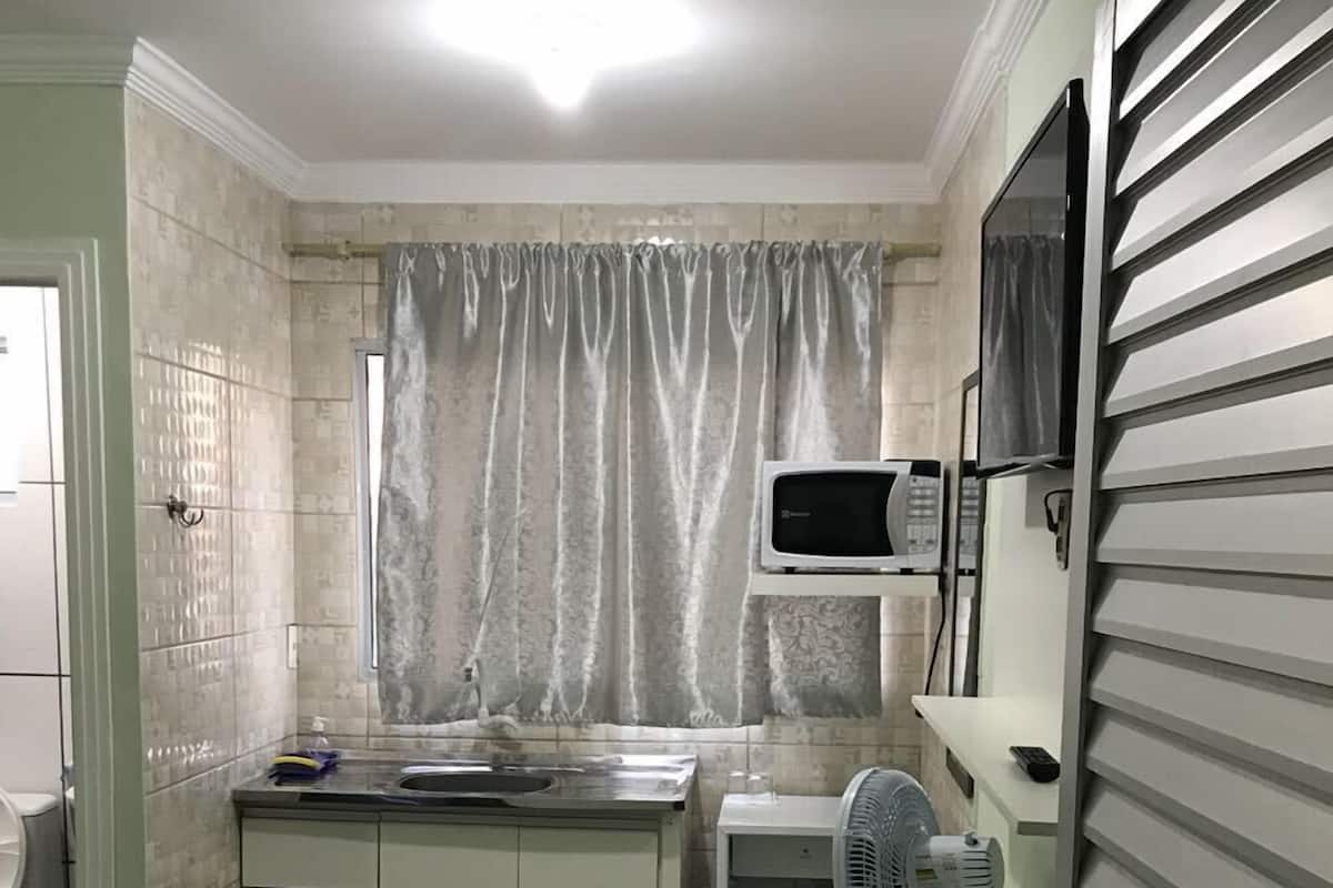 1 slaapkamer, een bureau, gratis wifi, beddengoed