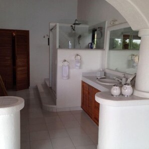 Bathroom - Hermosa Villa en Teques (Jojutla)