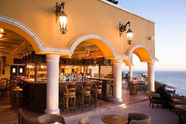 Bar (en la propiedad)