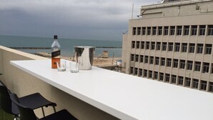 Property grounds - Cozy Apartment With Awesome Ocean View-us Embassy (Tel Aviv)