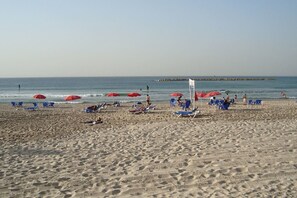 Beach nearby - Cozy Apartment With Awesome Ocean View-us Embassy (Tel Aviv)