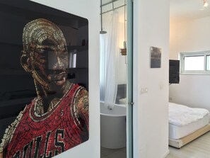 1 개의 침실, 무료 WiFi