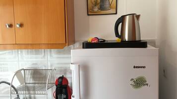 In-room safe, free WiFi, bed sheets