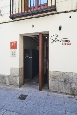 Property entrance - Slow Suites Chueca (Madrid)