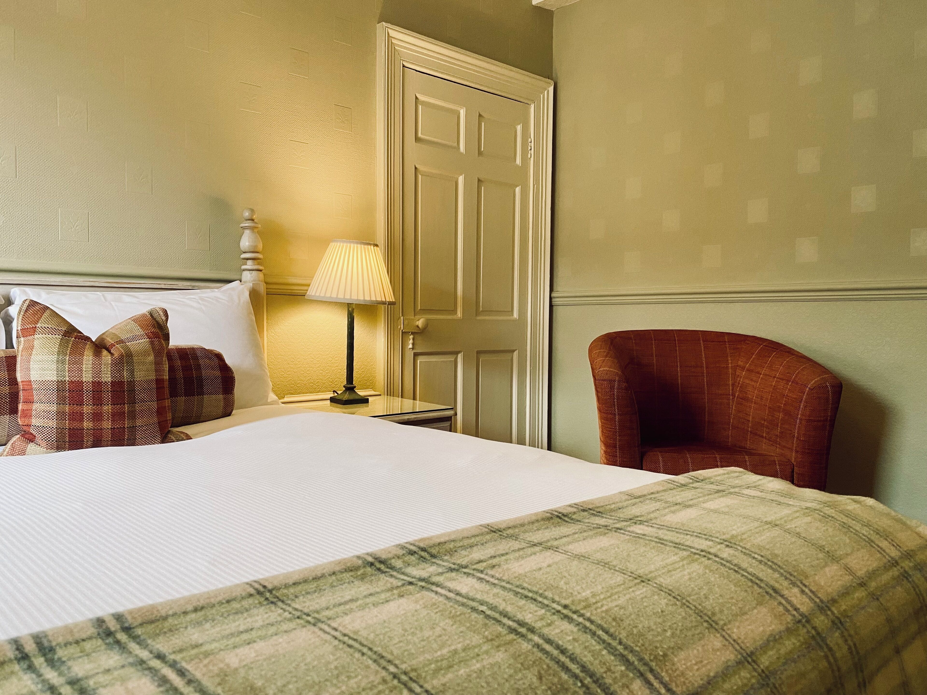 standard double | 1 bedroom, iron/ironing board, free wifi, bed sheets