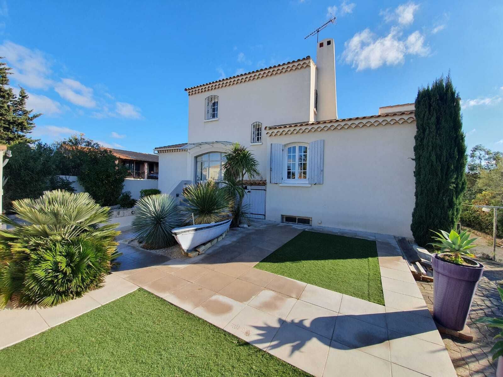 Façade de l’hébergement - soirée/nuit