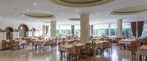 Breakfast, lunch, dinner served; international cuisine  - Venus Hotel (Manavgat)