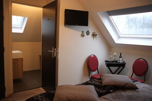 Habitación doble, baño privado (D'n Hooizulder) | Wifi gratis y ropa de cama