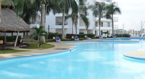 Outdoor pool - Condo Veleros 64 (Mazatlán)