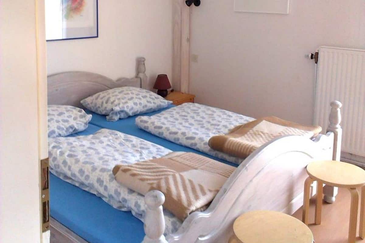 Apartment, 2 Schlafzimmer | Individuell dekoriert, individuell eingerichtet, kostenloses WLAN