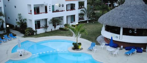 Family Condo, 3 Bedrooms | Living area | Flat-screen TV