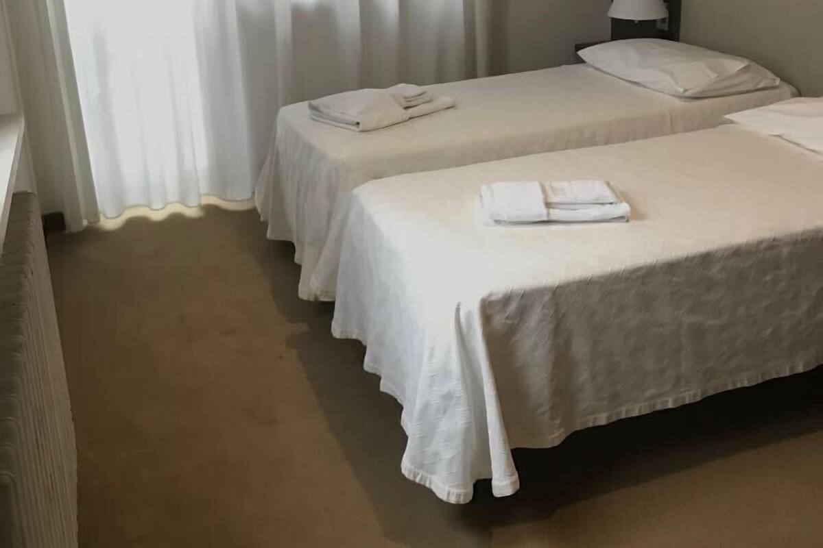 Phòng 3 | Phòng cách âm, nôi (giường cho trẻ sơ sinh) miễn phí