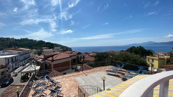 Standard Double Room, Private Bathroom, Tower | Hypo-allergenic bedding, minibar, in-room safe, desk