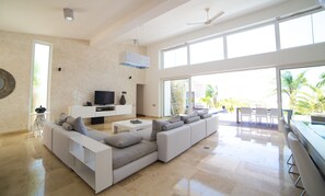 تفاصيل الفندق من الداخل