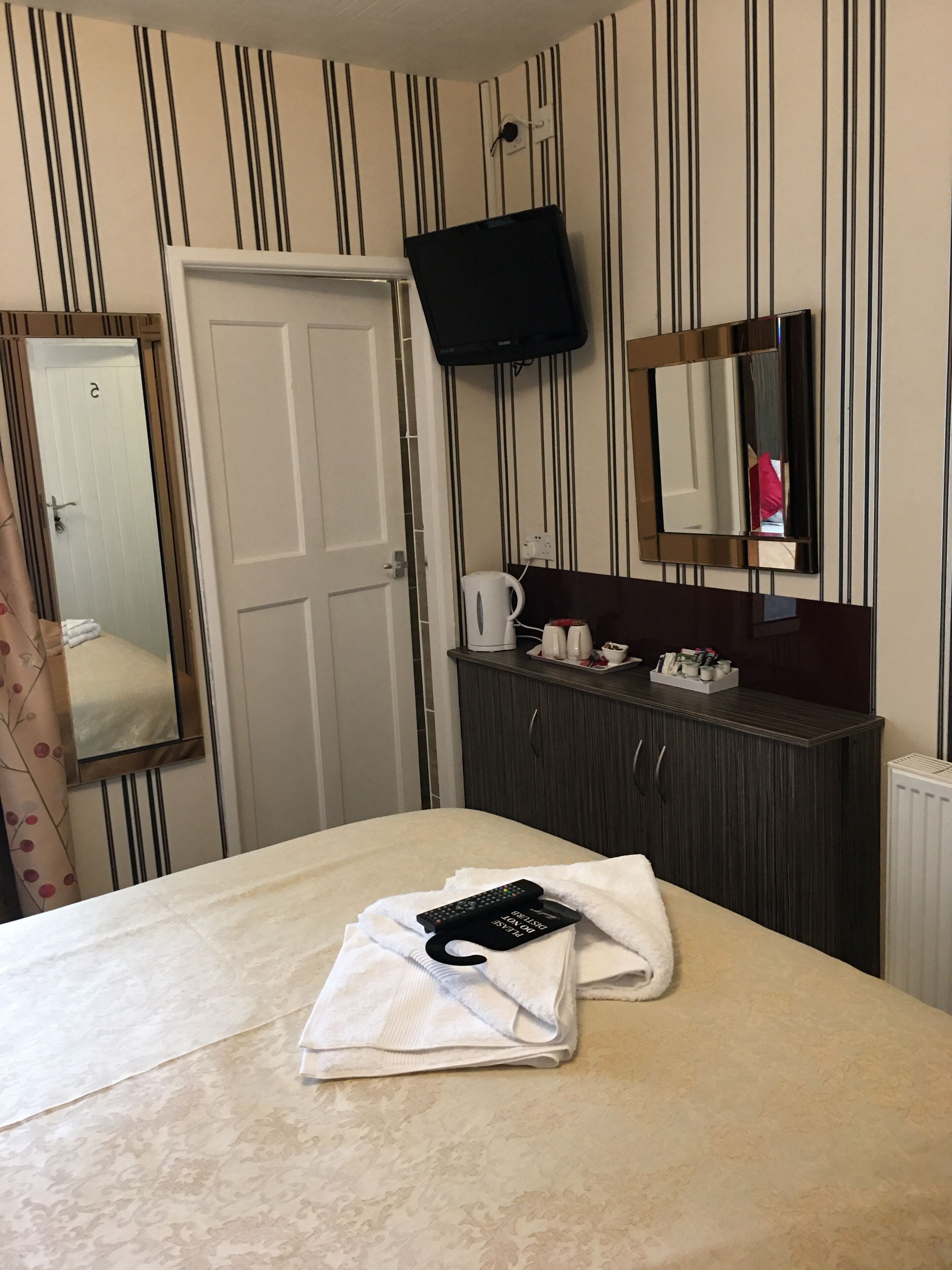 Foto - Glenheath Hotel