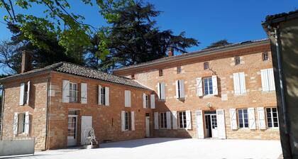 Le Jardin Des Cèdres