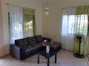 Family Condo, 2 Bedrooms, Kitchen | Living area | Flat-screen TV